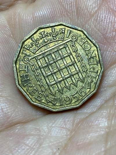 2025年第九十二场(总第一百一十八场）外国好品散币(免佣金) - 英国🇬🇧1956年3便士(伊丽莎白二世青年桂冠，第二版)