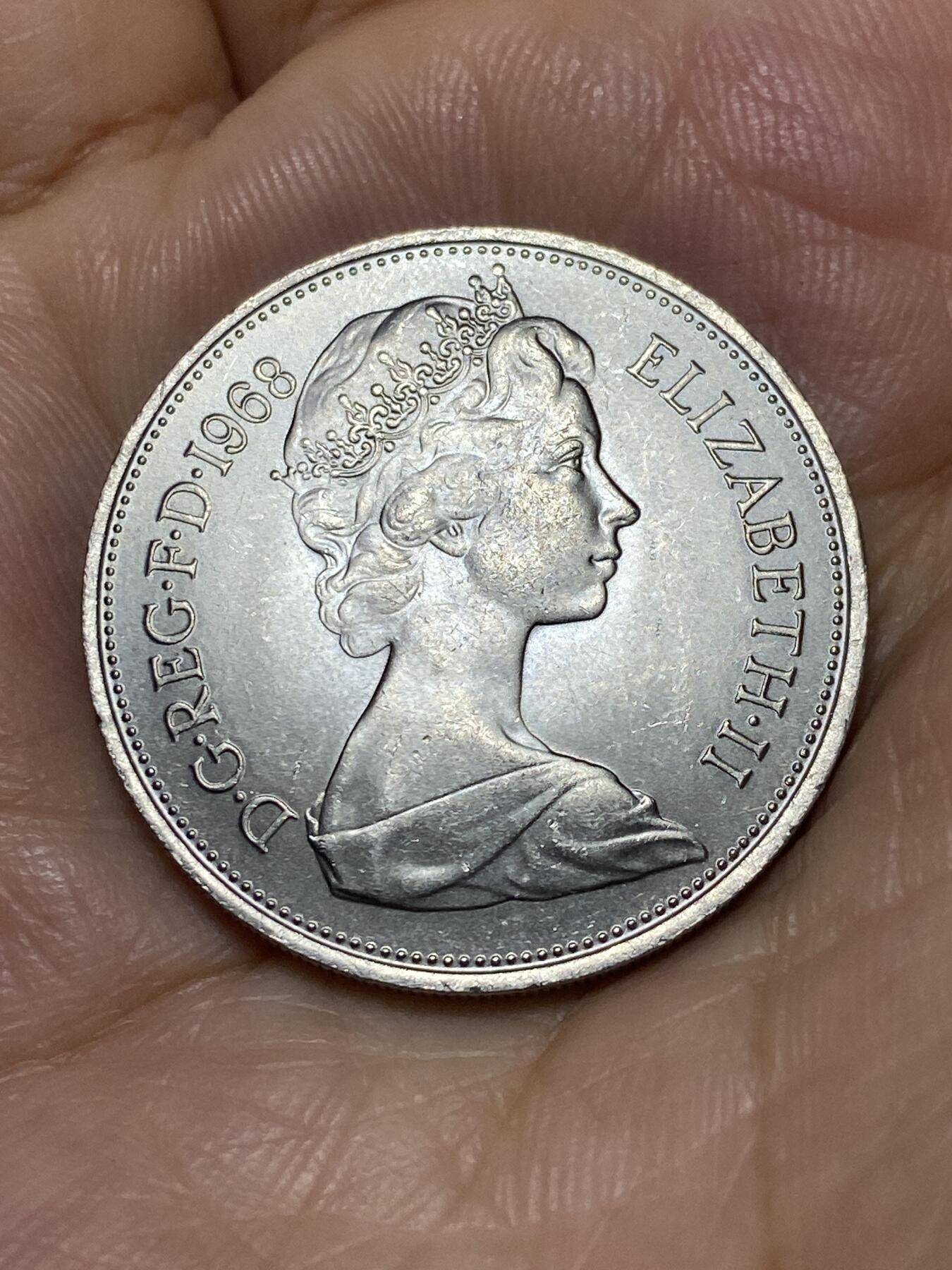2025年第九十二场(总第一百一十八场）外国好品散币(免佣金) 英国🇬🇧1968年10新便士(伊丽莎白二世中年花冠，十进制第一版首发年)
