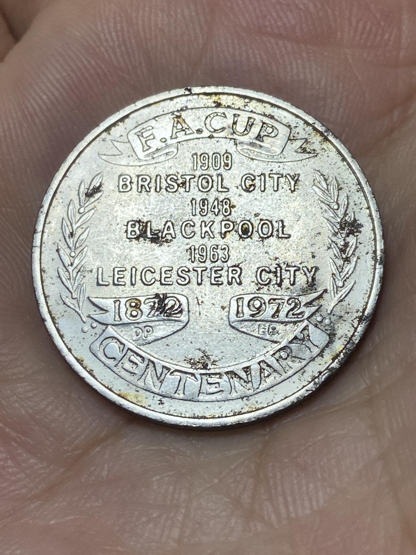 2025年第九十二场(总第一百一十八场）外国好品散币(免佣金) 英国🇬🇧1972年纪念章(英国足总杯百年纪念章)