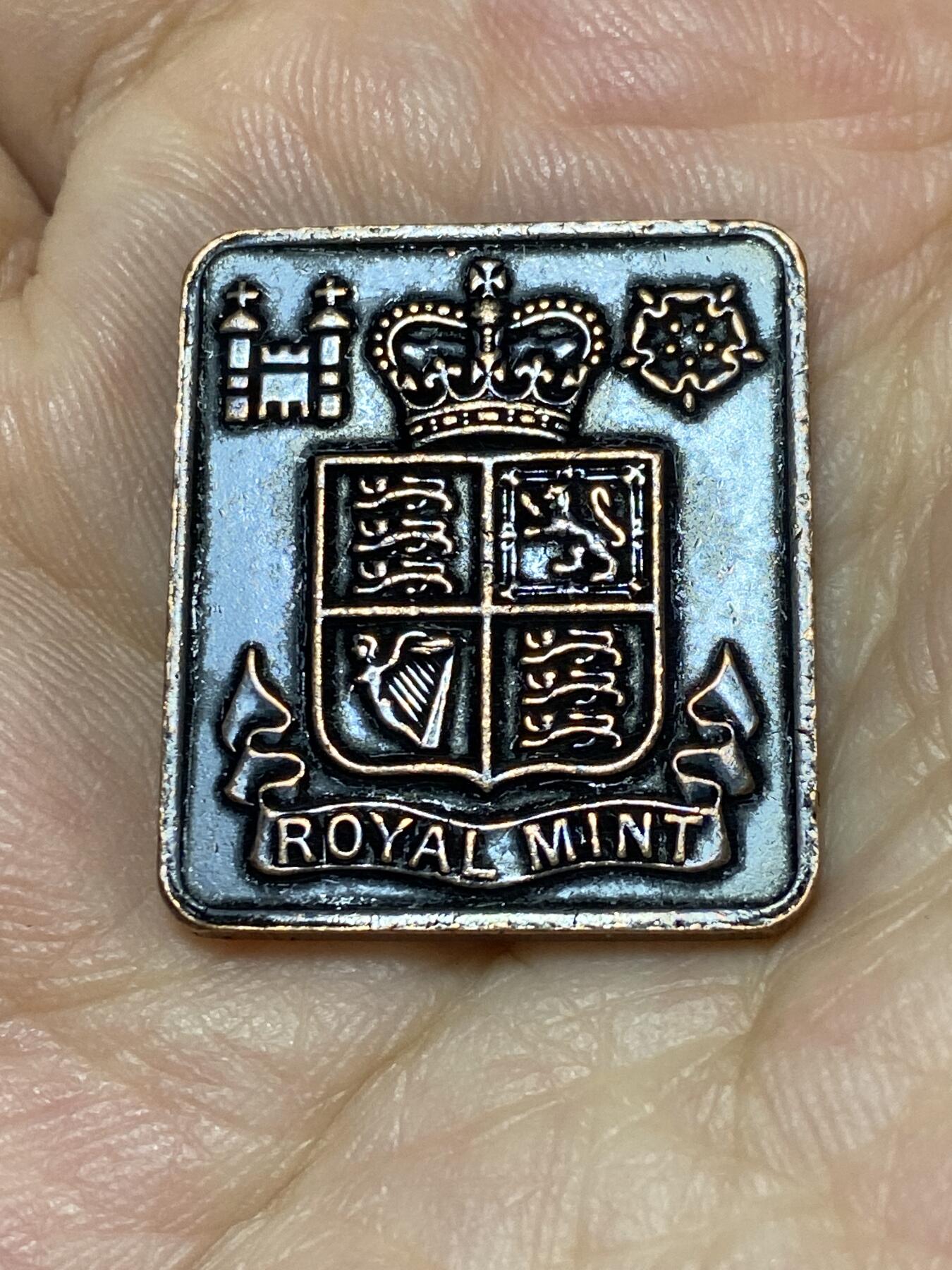 2025年第九十二场(总第一百一十八场）外国好品散币(免佣金) 英国🇬🇧1985年精致套币铜章