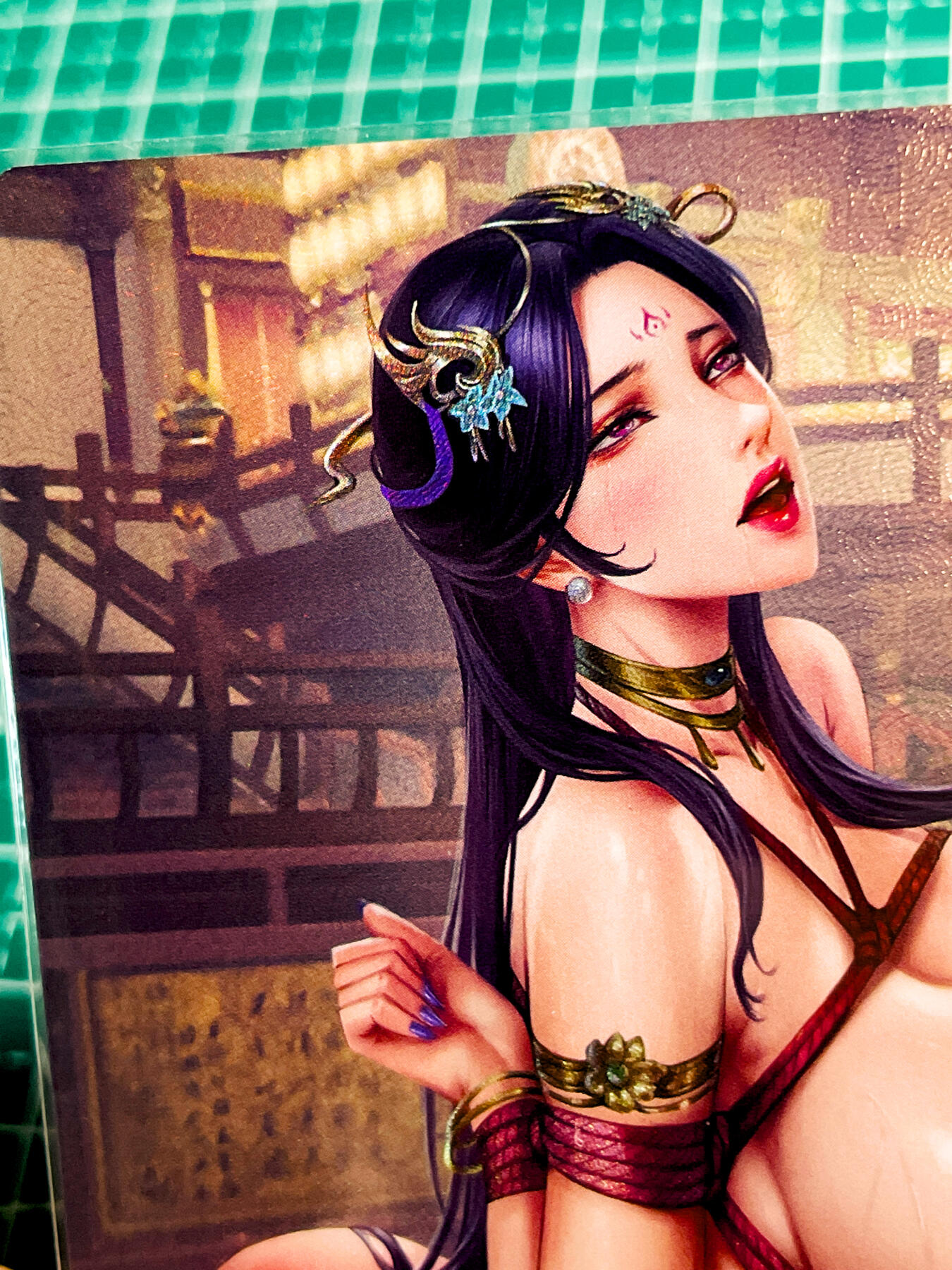 【关注参拍有赠卡】显眼宝32期  9.17日晚21:40结束 雷华滚动     大雷系列卡   秀色可餐艺术卡   共1张   折彩工艺  大卡尺寸  63*88