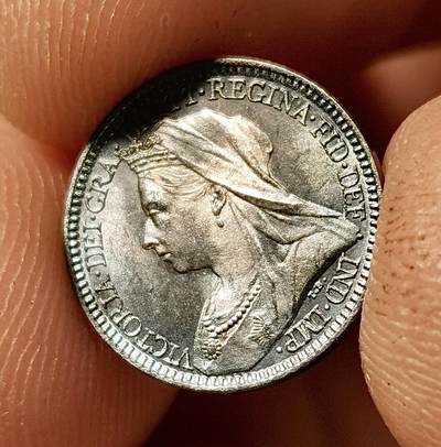 甄臻铺-世界币章拍卖（第34期），送拍享返佣金等优惠多多 英国1898年披纱洗脚币，没有4便士，高分品相，绚彩包浆