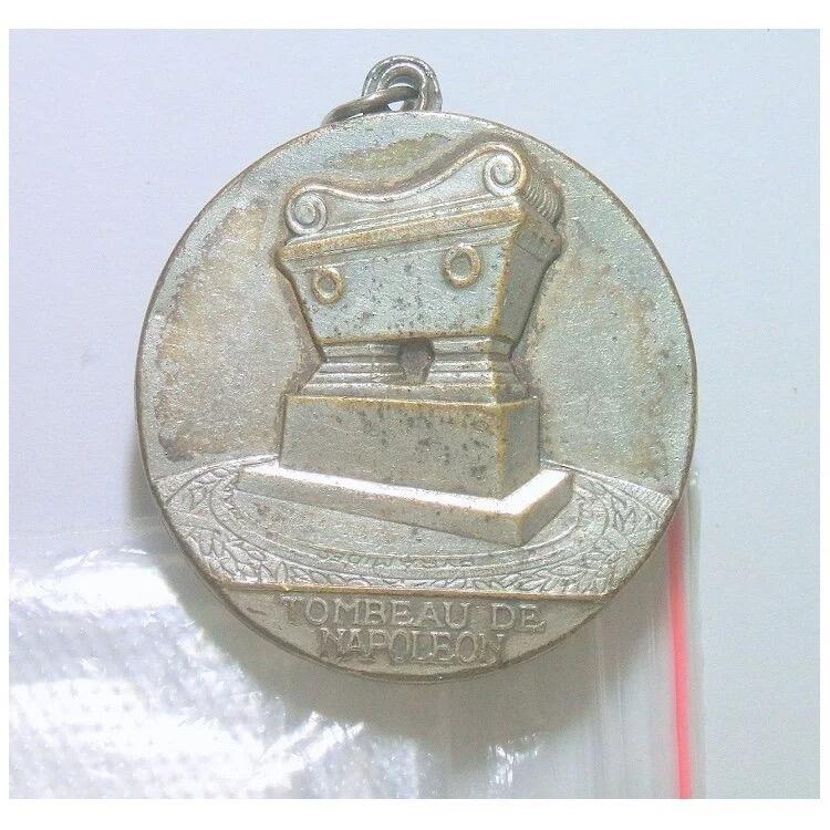 法国18XX年 拿破仑军装像+拿破仑墓 高浮雕精制大镀银章 40MM