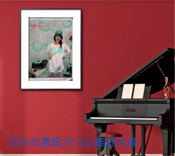 零元拍：艺术家歪歪亲笔签绘联名潮牌宣传海报，尺寸210/297MM，不含装裱