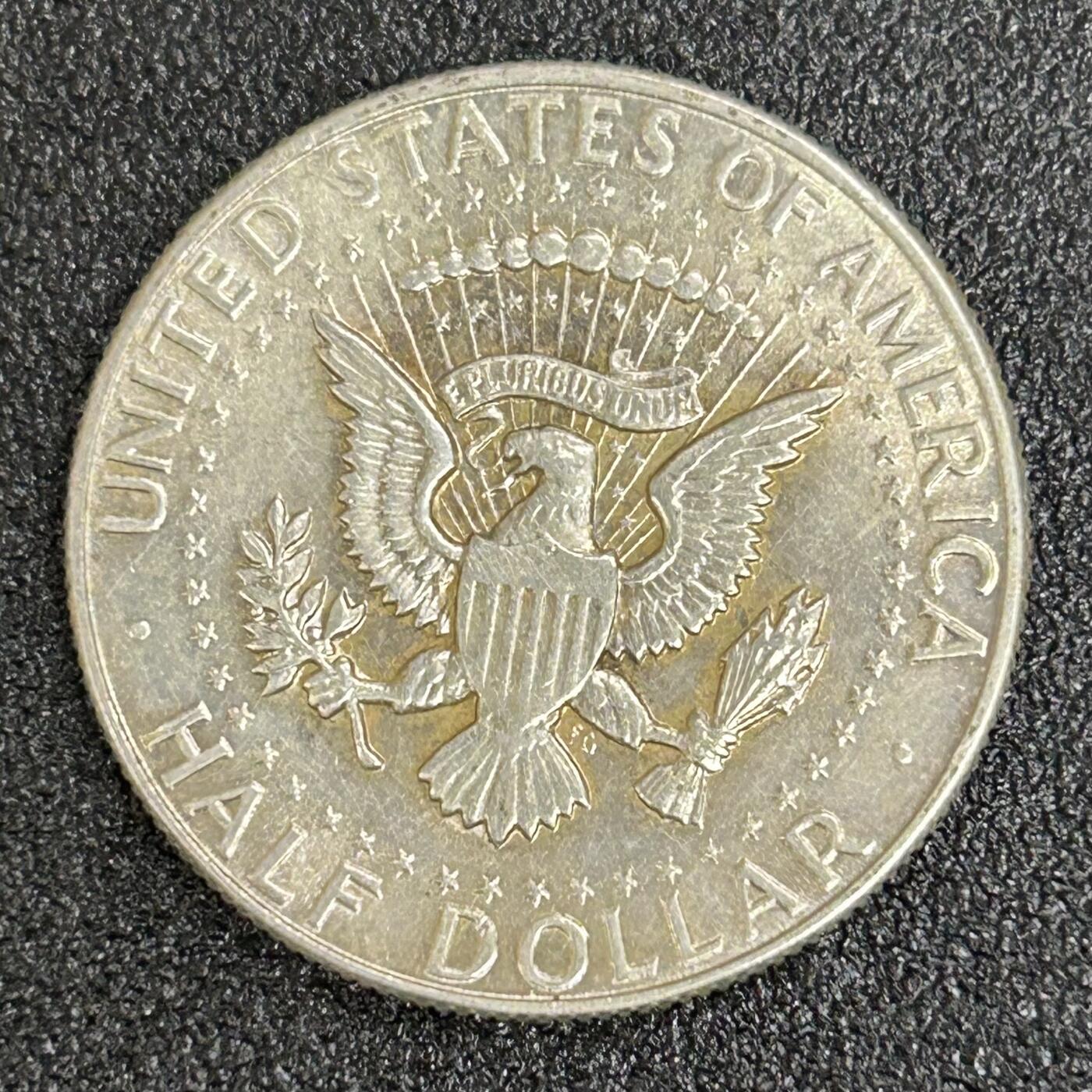 西秦中古拍卖第五十八期 美国1967年肯尼迪半美元银币 重11.6克