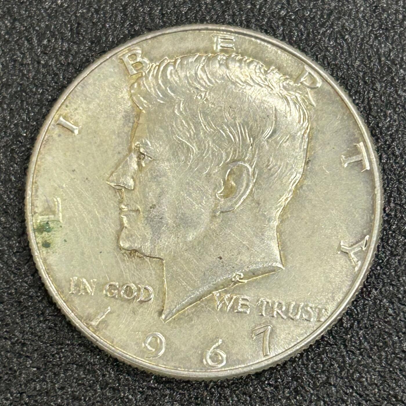 西秦中古拍卖第五十八期 美国1967年肯尼迪半美元银币 重11.6克