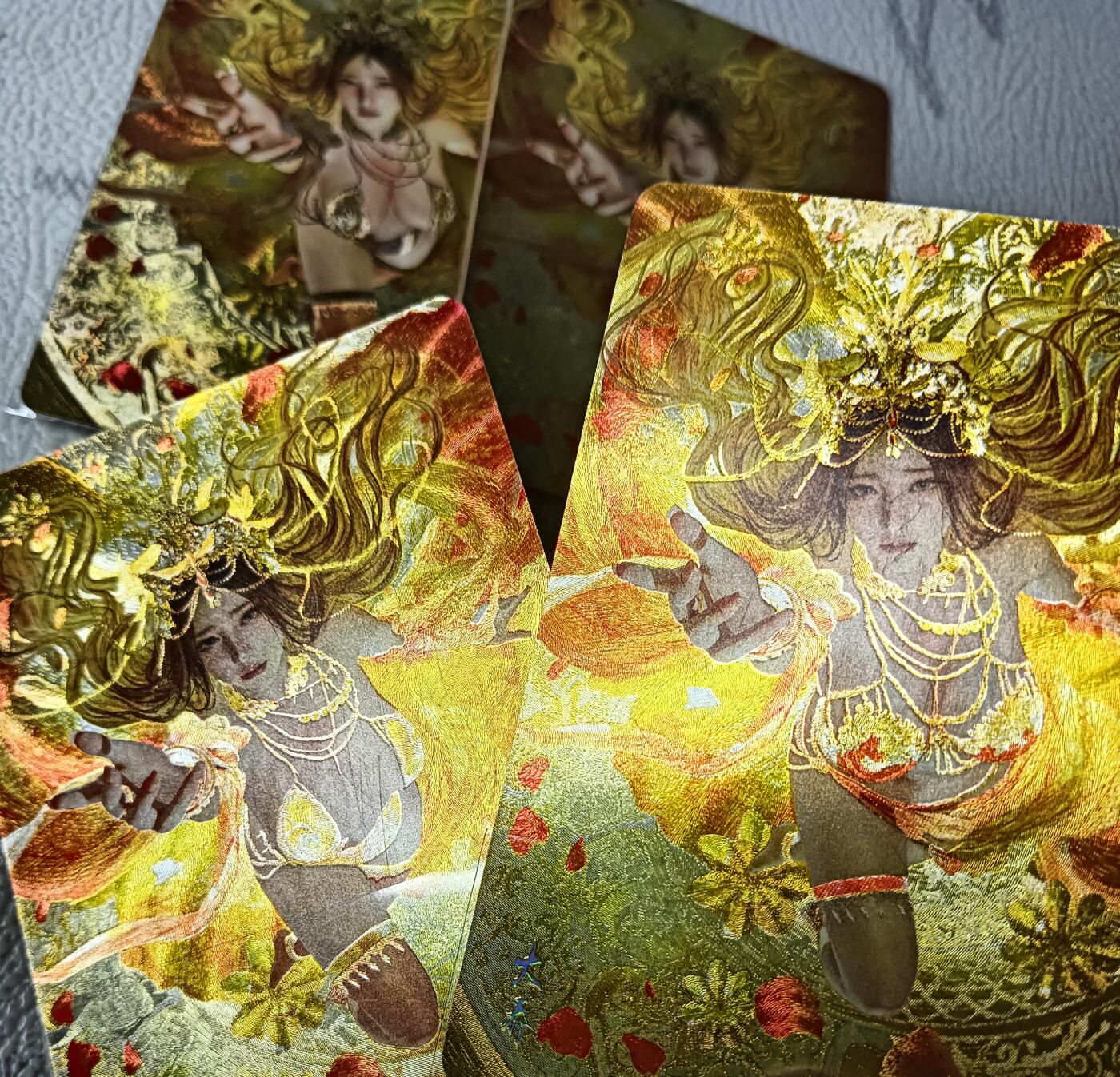 花开卡拍第39期（9月21号周日截拍，品控勿拍!!!拍品不寄存，运费5元，自制卡难免瑕疵，可能存在轻微撞角爆边等出厂瑕疵，品控介意勿拍！） 燎原人间传 刷子 大乔 双服饰双工艺，粗闪和幻彩粗闪，粗闪两张卡面有划痕介意勿拍