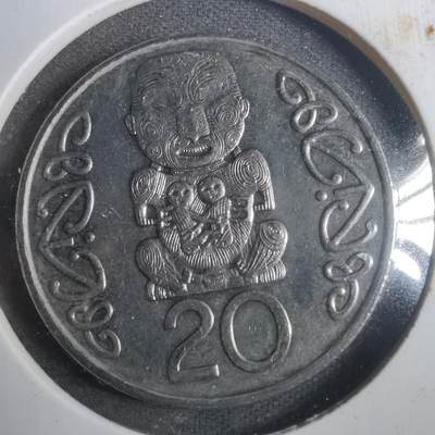 沼泽如烟--第842场 - 新西兰1990年20分