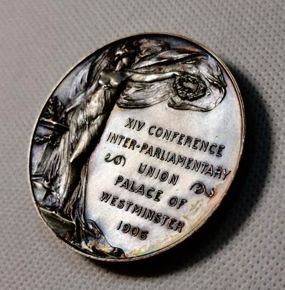 甄臻铺-世界币章拍卖（第34期），送拍享返佣金等优惠多多 INTER-PARLIAMENTARY CONFERENCE LONDON 1906年 伦敦国际议会会议纪念铜镀银章，正面爱德华七世头像，背面西敏宫和平女神图案，重74.5g，直径51.2mm