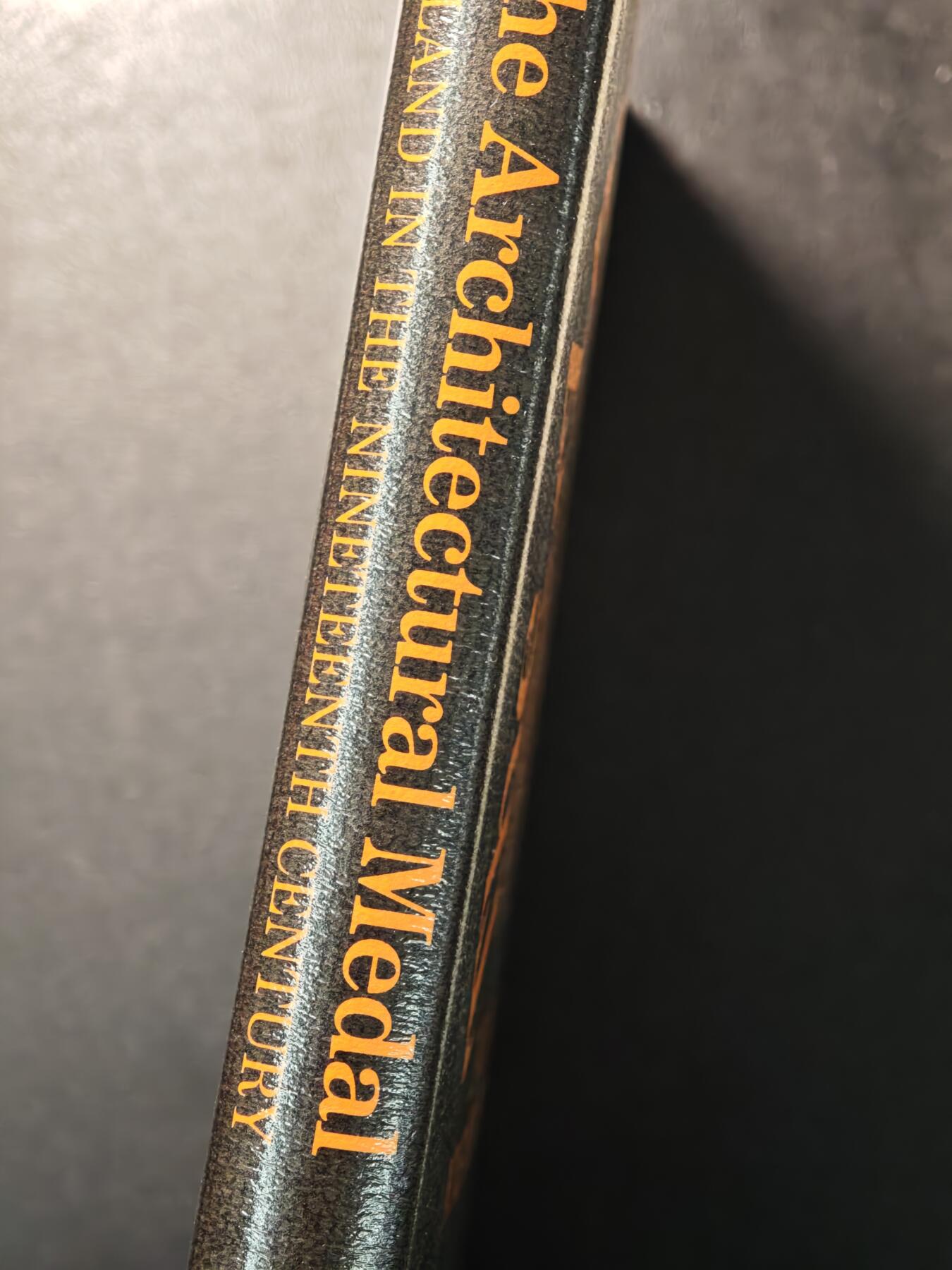 【德藏】世界币章拍卖第147期（拍品征集中~欢迎藏友联系） 97新 硬壳布面精装 19世纪英格兰纪念章介绍 大英博物馆出版公司出版 全书约244页