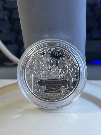 第176期拍卖【长期征集拍品】【欢度国庆中秋双节】 - 奥地利2010年温特斯山的查理曼大帝银币,925银，发行40000枚