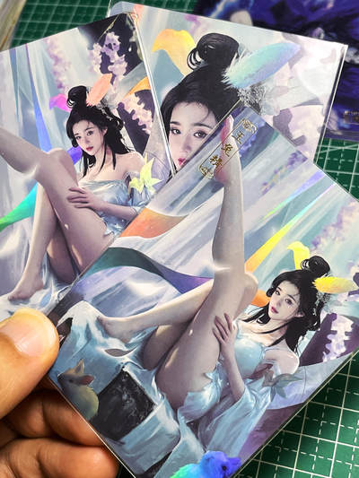 【关注参拍有赠卡】显眼宝32期  9.17日晚21:40结束 - 卡将卡牌 玉兔精  腿长1.8米的玉兔你见过没 一套3张  金彩工艺   63*88