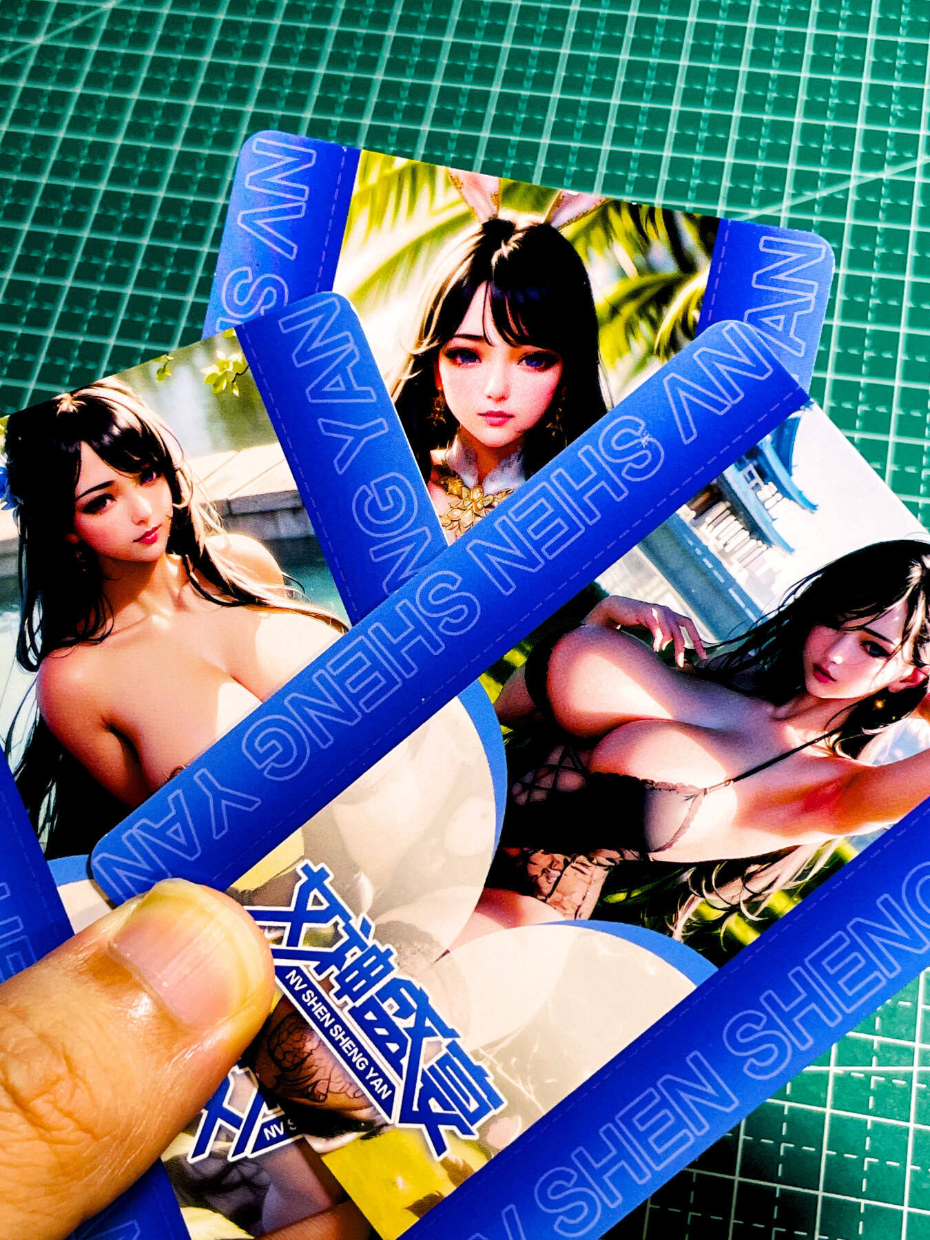 【关注参拍有赠卡】显眼宝32期  9.17日晚21:40结束 女神盛宴美女动漫游戏人物卡散配3张 钻闪工艺 63*88  普通成色 不保完美