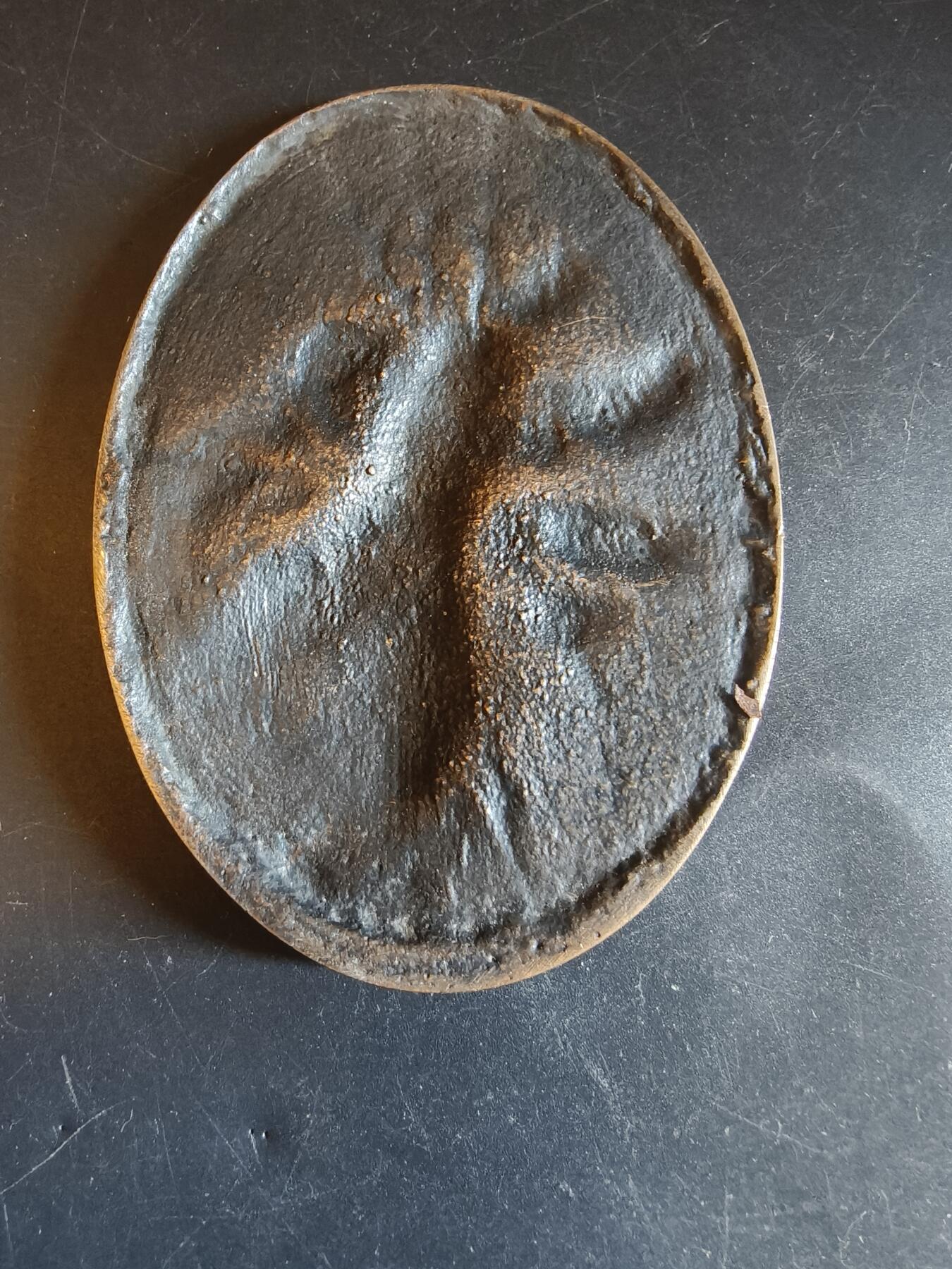 老王徽章第150期 匈牙利布达佩斯1983年春季艺术节大铜章       尺寸10.5×8cm     重量165.1g