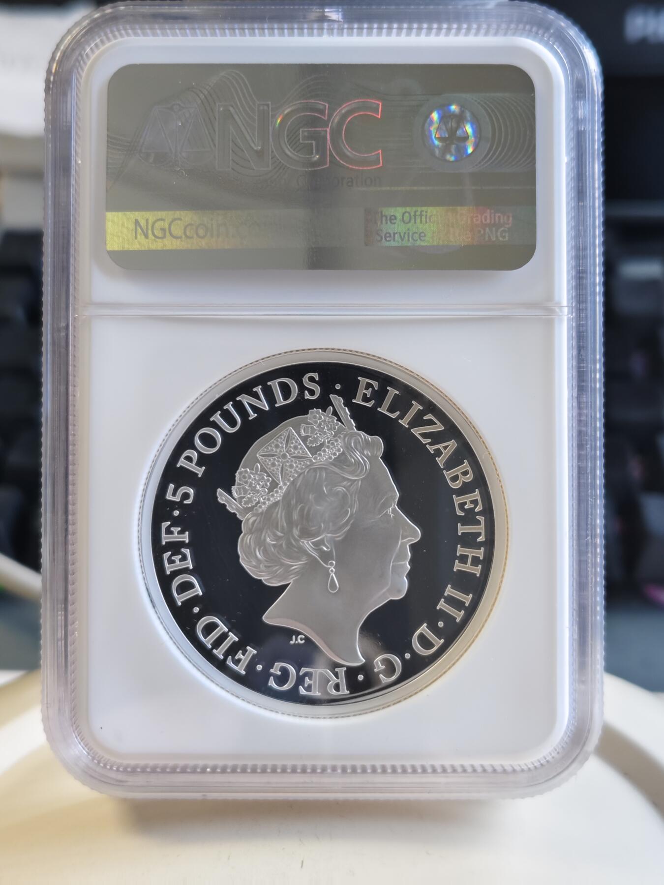 第176期拍卖【长期征集拍品】【欢度国庆中秋双节】 英国2021年不列颠女神狮子2盎司加厚银币NGC-PF69无盒无证书，999银，发行250枚，有氧化点