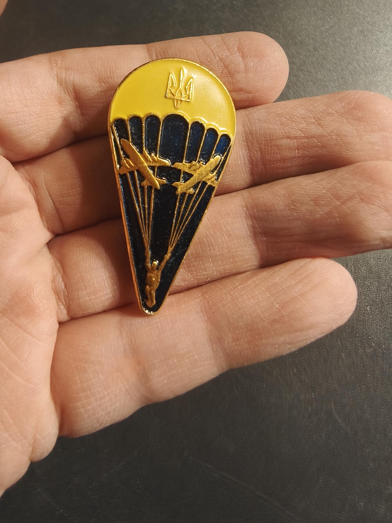老王徽章第150期 乌克兰空降兵证章