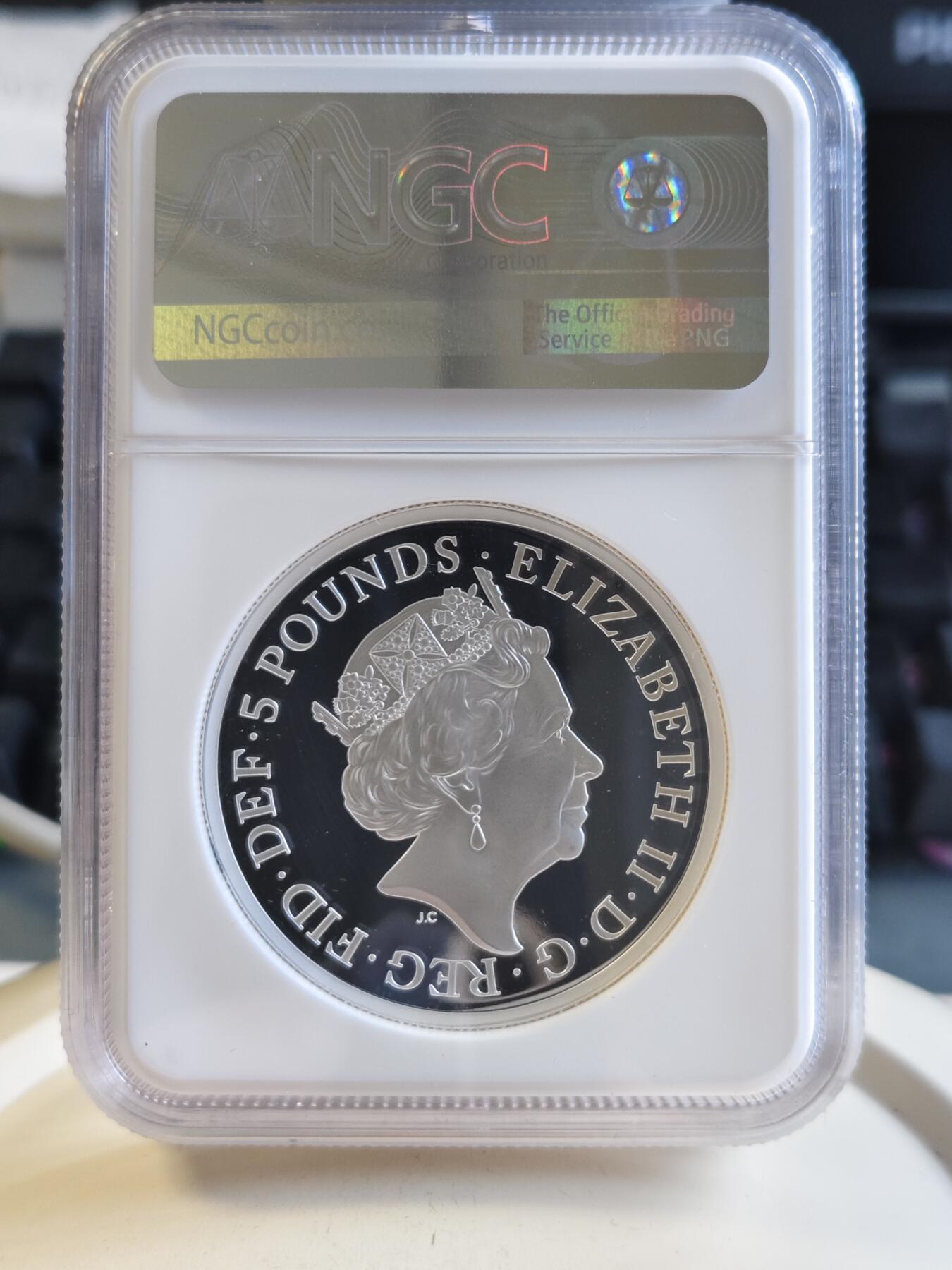 第176期拍卖【长期征集拍品】【欢度国庆中秋双节】 英国2021年不列颠女神狮子2盎司加厚银币NGC-PF69无盒无证书，999银，发行250枚，有氧化点