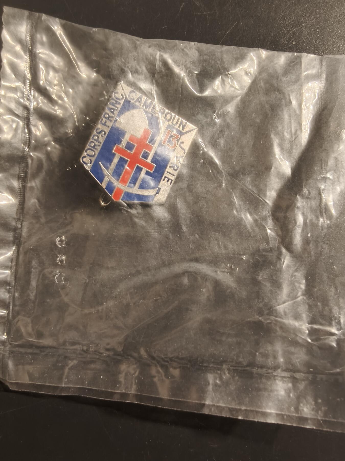老王徽章第150期 喀麦隆第13工兵团证章    原袋