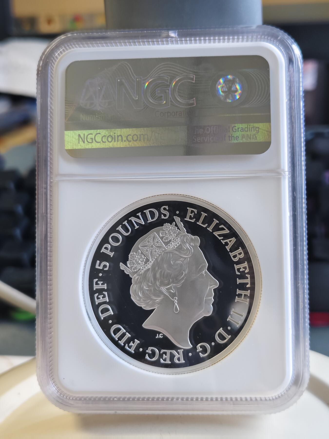 第176期拍卖【长期征集拍品】【欢度国庆中秋双节】 英国2021年不列颠女神狮子2盎司加厚银币NGC-PF69无盒无证书，999银，发行250枚，有氧化点