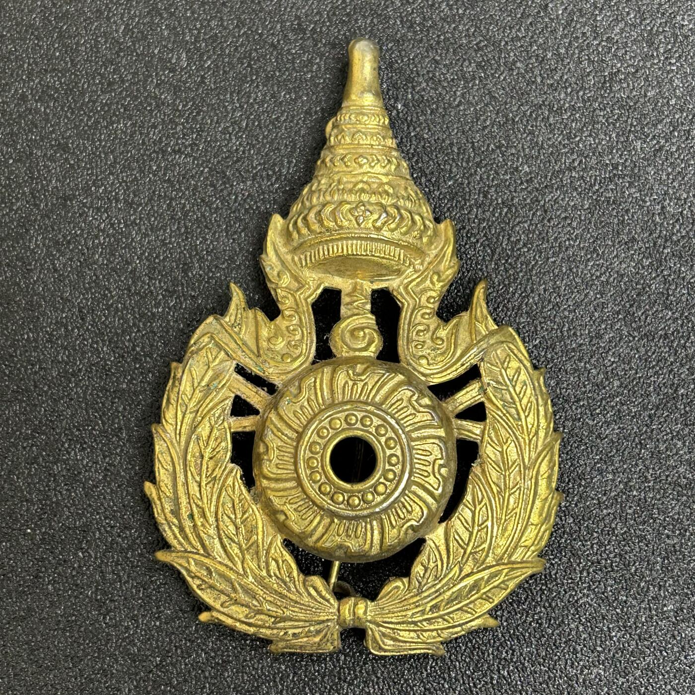 西秦中古拍卖第五十八期 泰国早期皇家陆军大帽徽