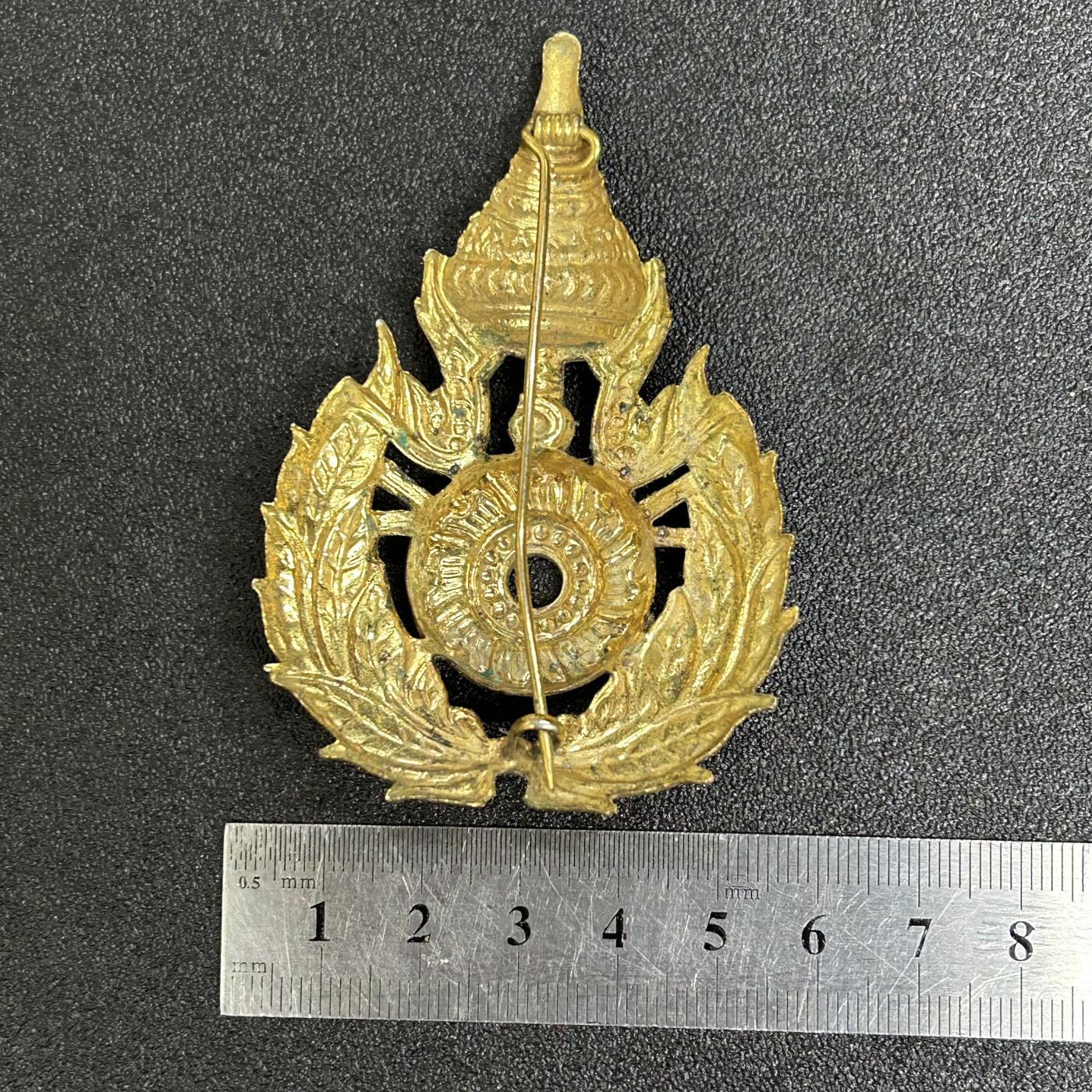 西秦中古拍卖第五十八期 泰国早期皇家陆军大帽徽
