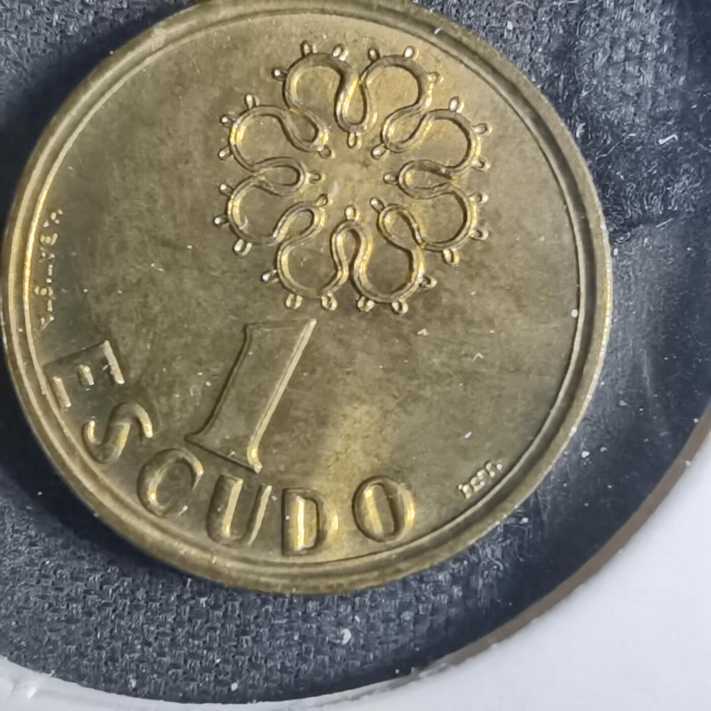 沼泽如烟--第844场 葡萄牙2000年1埃斯库多
