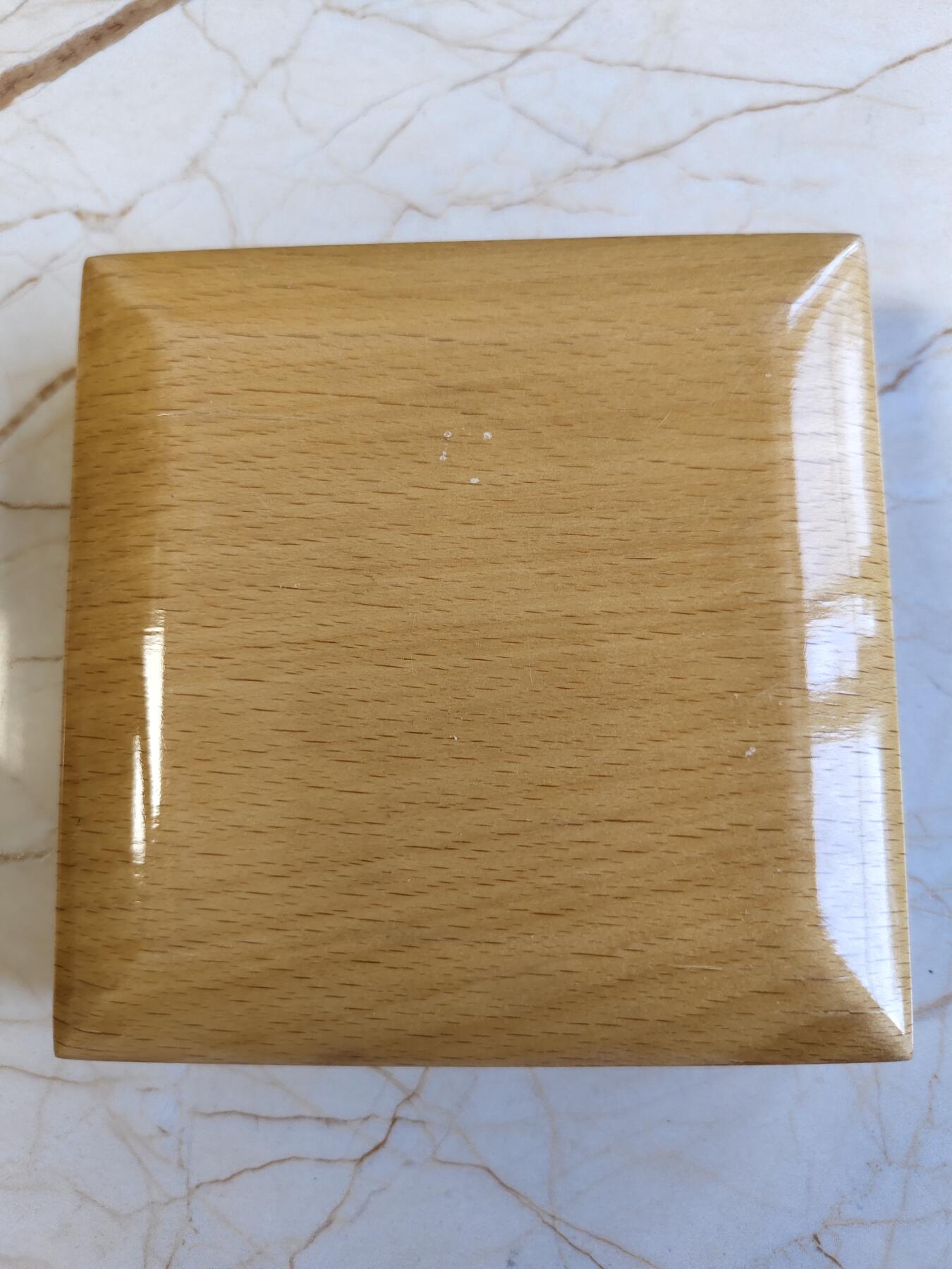 第176期拍卖【长期征集拍品】【欢度国庆中秋双节】 帕劳2010年二战战舰法国黎塞留号2盎司镀金银币，999银，发行1000枚，有氧化