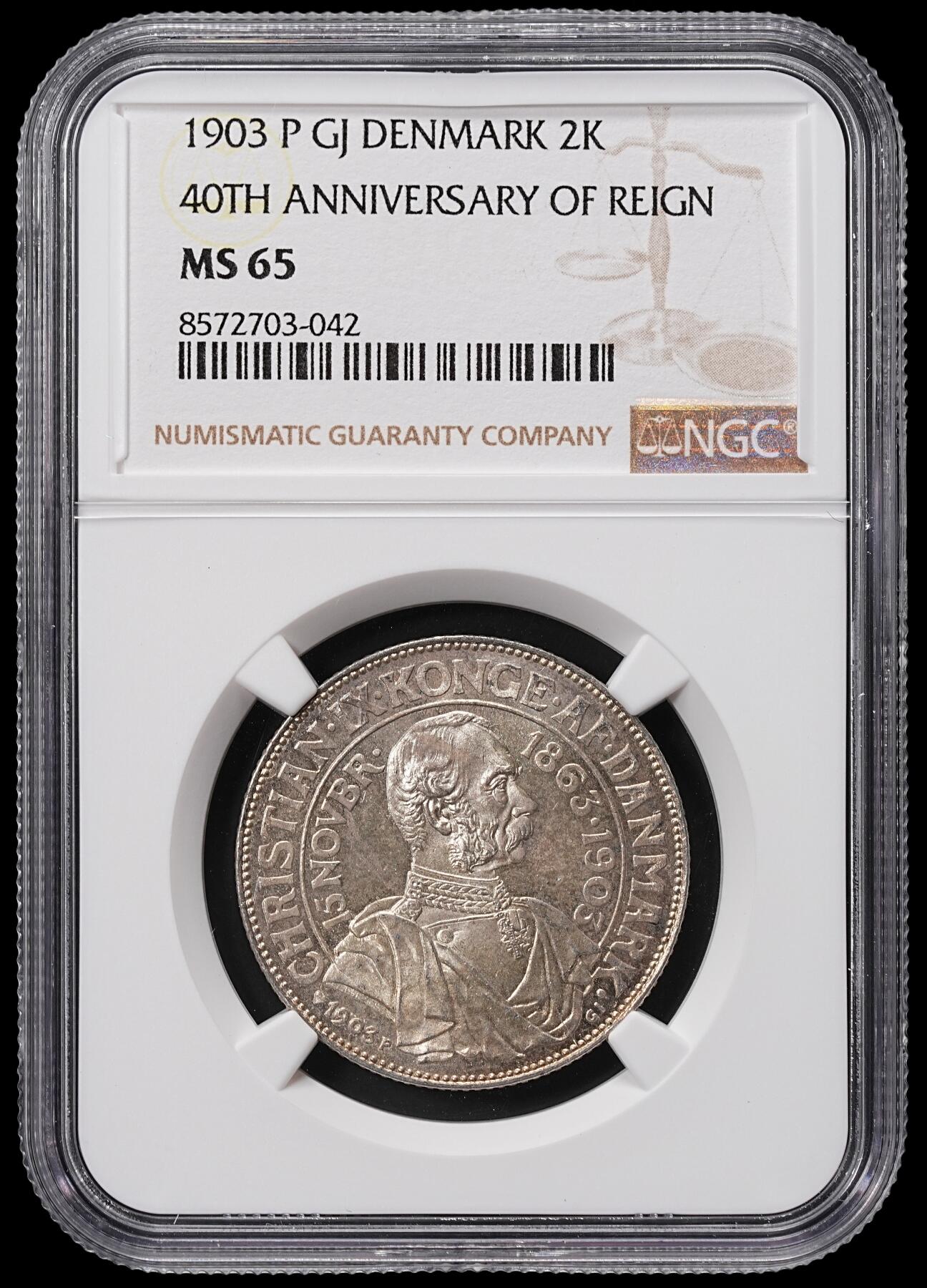 修遠堂世界钱币第八十五期 NGC MS65 1903年丹麦国王登基40周年纪念2克朗银币 淡彩