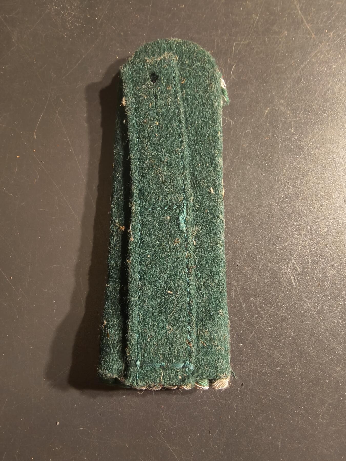 老王徽章第150期 德三海关肩章