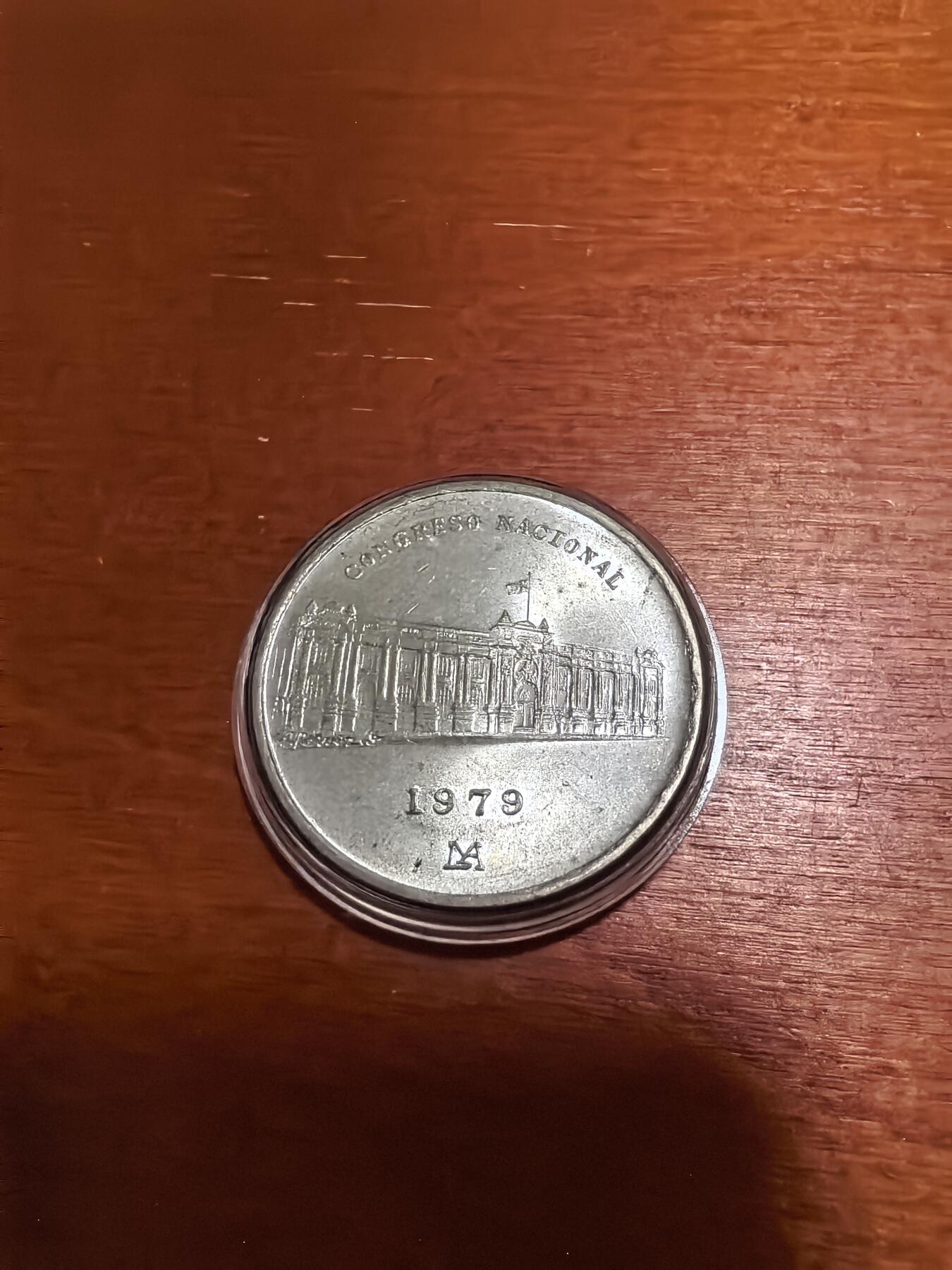 长老汇蛇年精选第四十八场拍卖 1979秘鲁国会1000索尔银币，15.55克500银