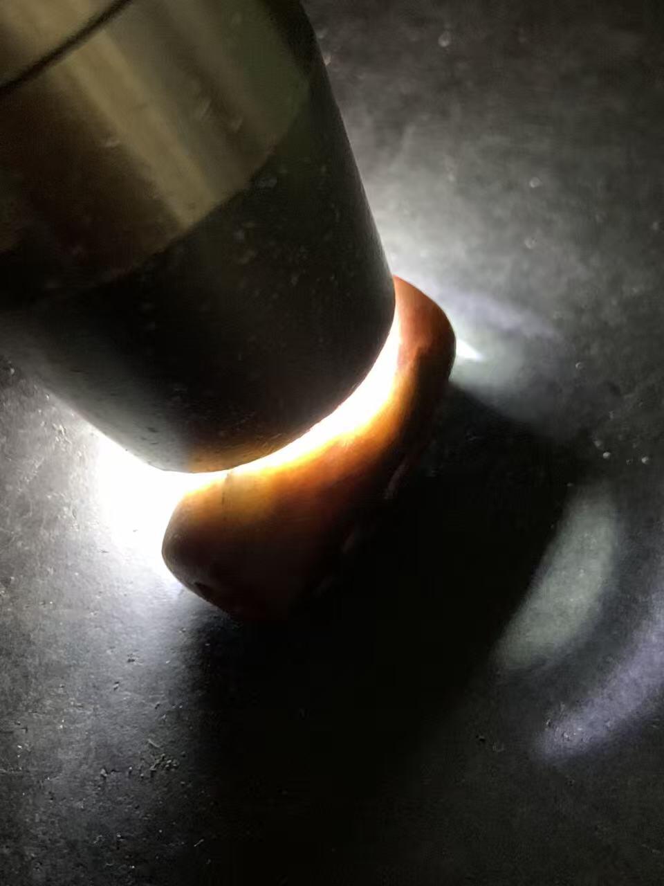 精美亚光战国红玛瑙手工雕刻佛字随形桶珠一个，