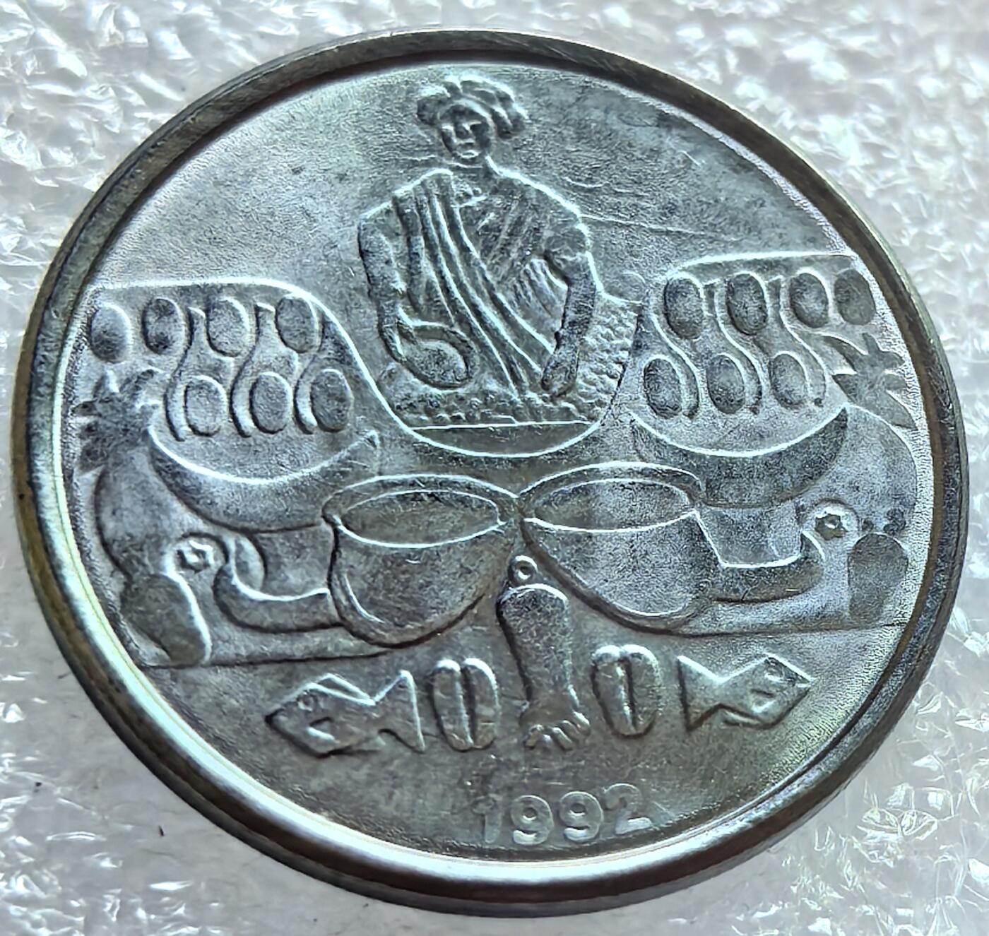 外国优质老铜币纪念币银币，周六九点倒数截拍，可寄存半年满百包邮，周日发货,，喜欢朋友微信扫描二维码可直接参拍 预展，待描述标题