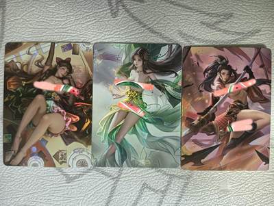 花开卡拍第39期（9月21号周日截拍，品控勿拍!!!拍品不寄存，运费5元，自制卡难免瑕疵，可能存在轻微撞角爆边等出厂瑕疵，品控介意勿拍！） - 鸡腿卡牌 彩闪 倾城罗伊3张
