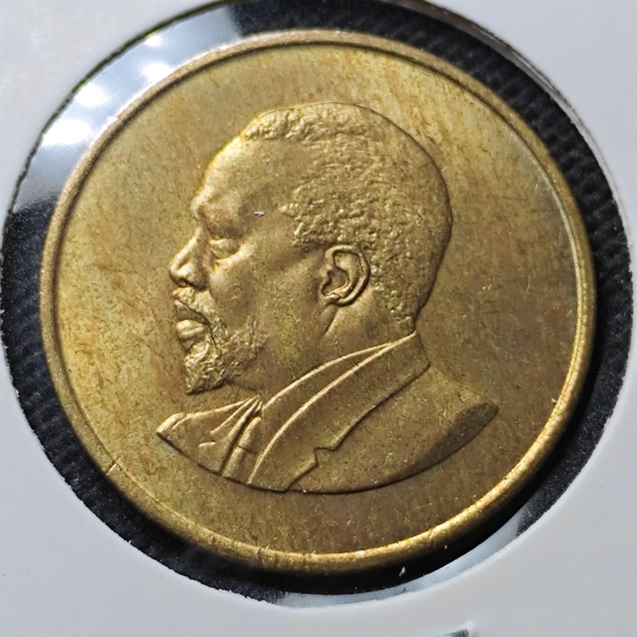 KK钱币收藏小铺 第342场 2月预留时间 周末发货 1966肯尼亚10分 开国头像无字版 好品铜币
