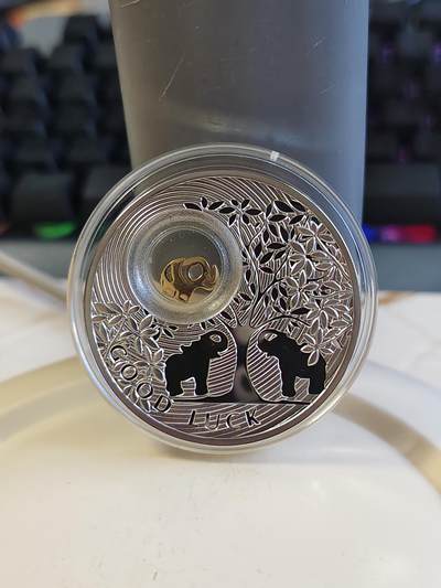 第176期拍卖【长期征集拍品】【欢度国庆中秋双节】 - 纽埃2012年 幸运钱币大象纪念银币，925银，28.28克
