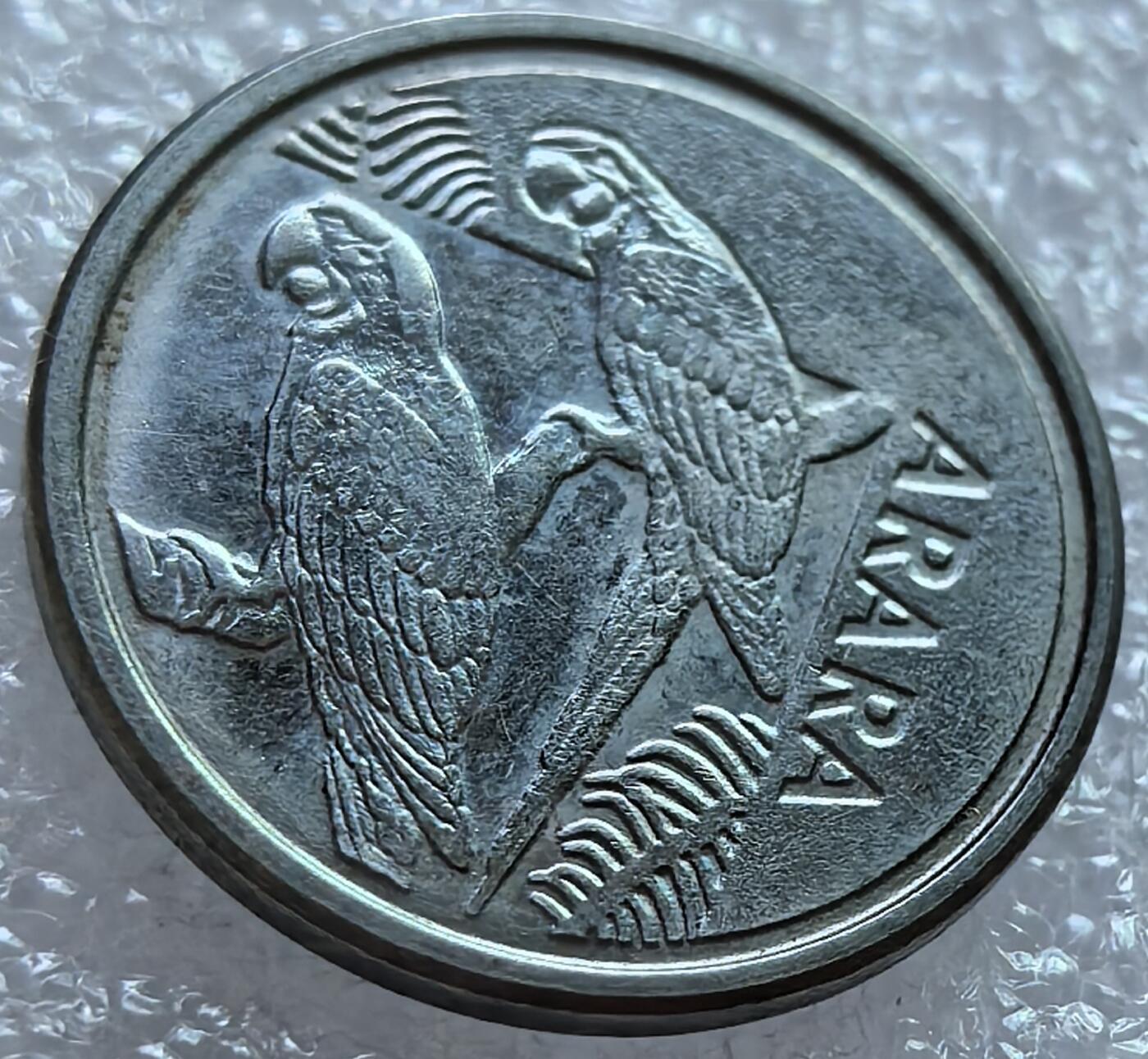 外国优质老铜币纪念币银币，周六九点倒数截拍，可寄存半年满百包邮，周日发货,，喜欢朋友微信扫描二维码可直接参拍 预展，待描述标题