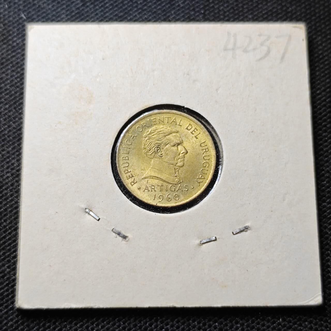 KK钱币收藏小铺 第342场 2月预留时间 周末发货 1968乌拉圭1比索 好品