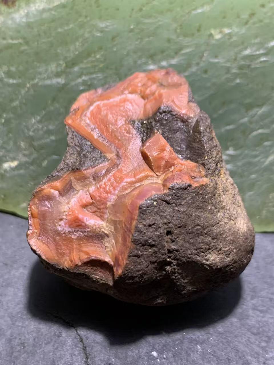精美铁皮开窗料南红玛瑙原石一颗，