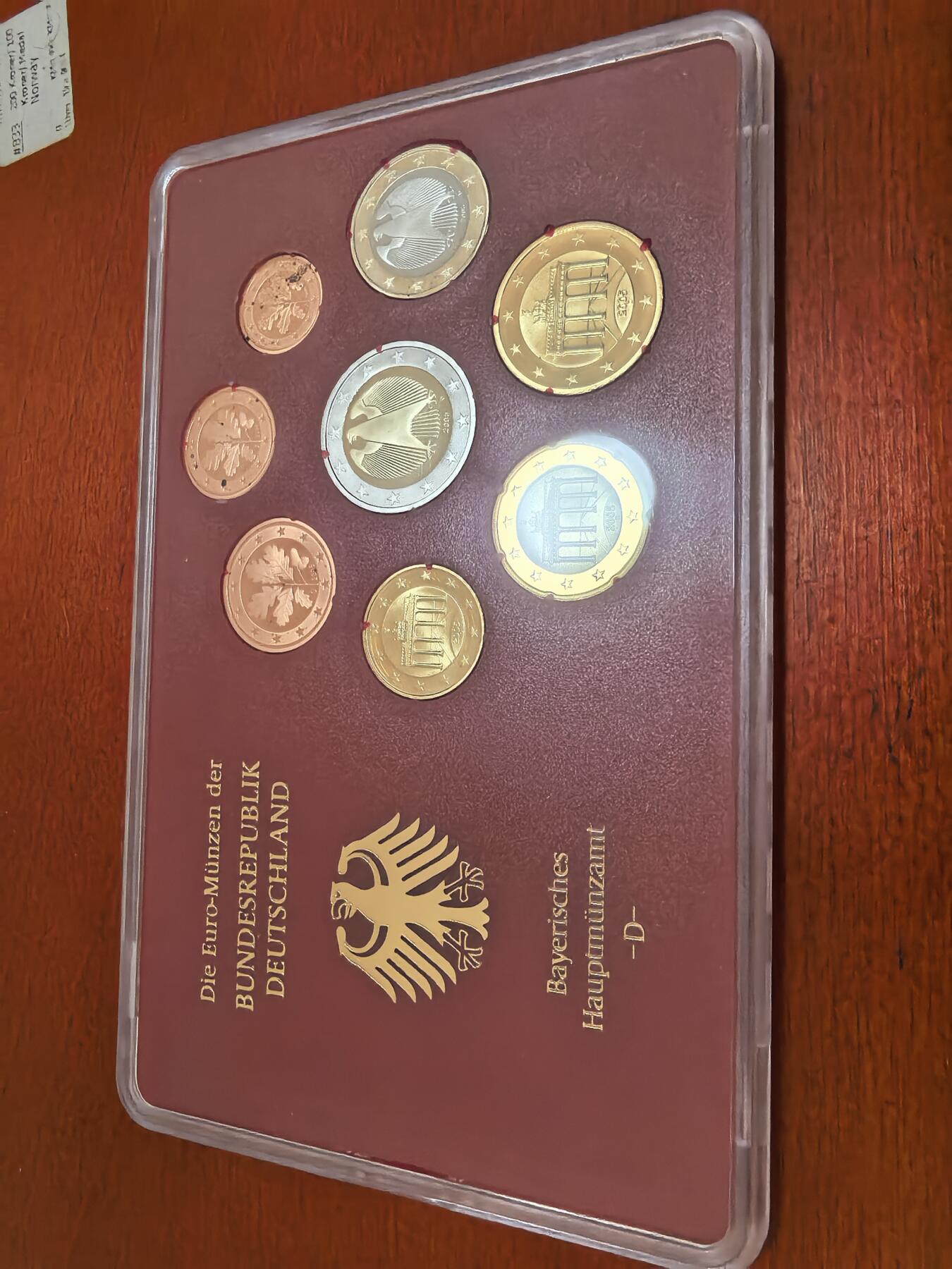 长老汇蛇年精选第四十九场拍卖 2005D德国8枚精制套币，面值3.88欧元，原厂外纸