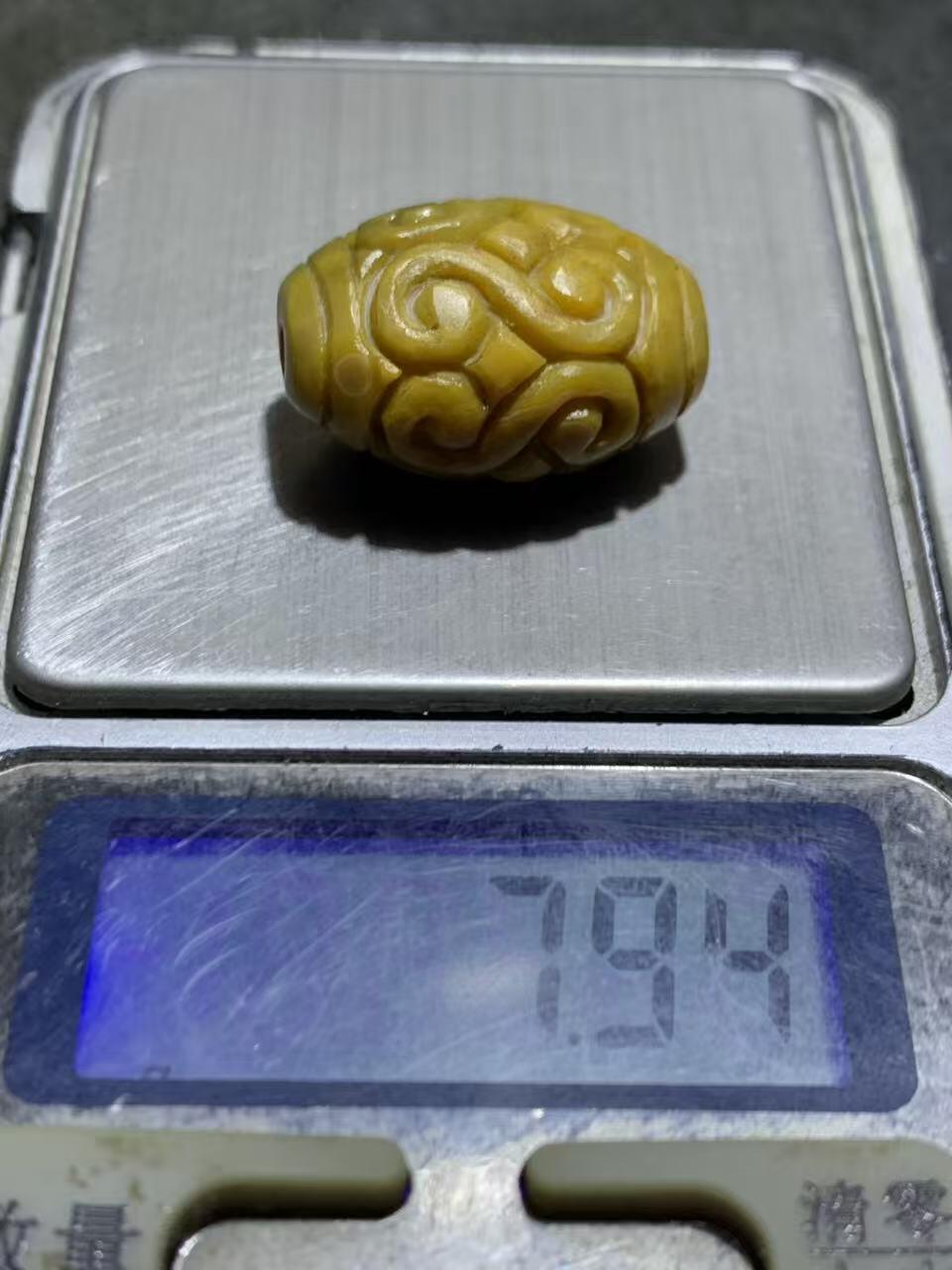 精美亚光高玉化战国红玛瑙手工雕刻回纹勒子一颗！
