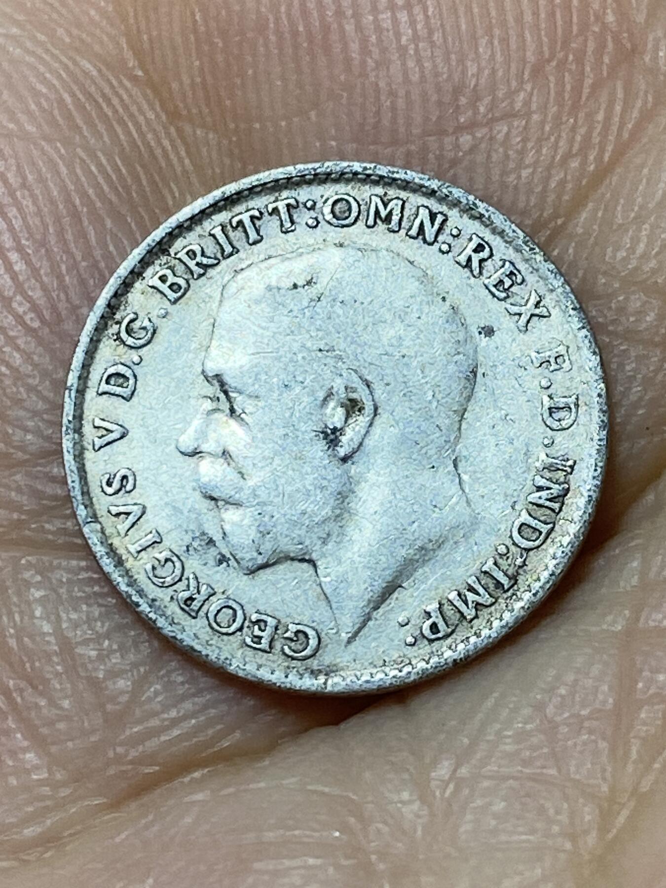 2025年第九十四场(总第一百二十场）外国好品散币(免佣金) 英国🇬🇧1917年3便士银币(乔治五世第一版，925银)