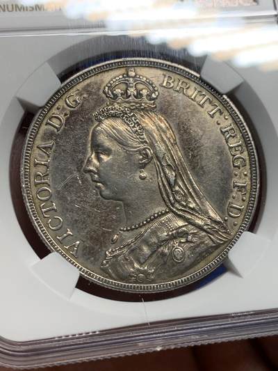 《竞宝斋》第420场 周日，周一，周二  3场连拍 （全场包邮） NGC AUD 英国1889年维多利亚高冠马剑克朗银币