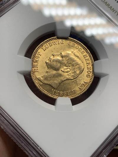 《竞宝斋》第420场 周日，周一，周二  3场连拍 （全场包邮） 亚军分 NGC MS63 德国 1911 黑森-达姆施塔特大公国 路德维希20马克 金币 约8克 900金 远高于金价的品种