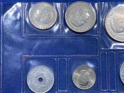 《竞宝斋》第420场 周日，周一，周二  3场连拍 （全场包邮） 八枚一组 希腊王国五六十年代硬币组合 基本原光好品 细节见图