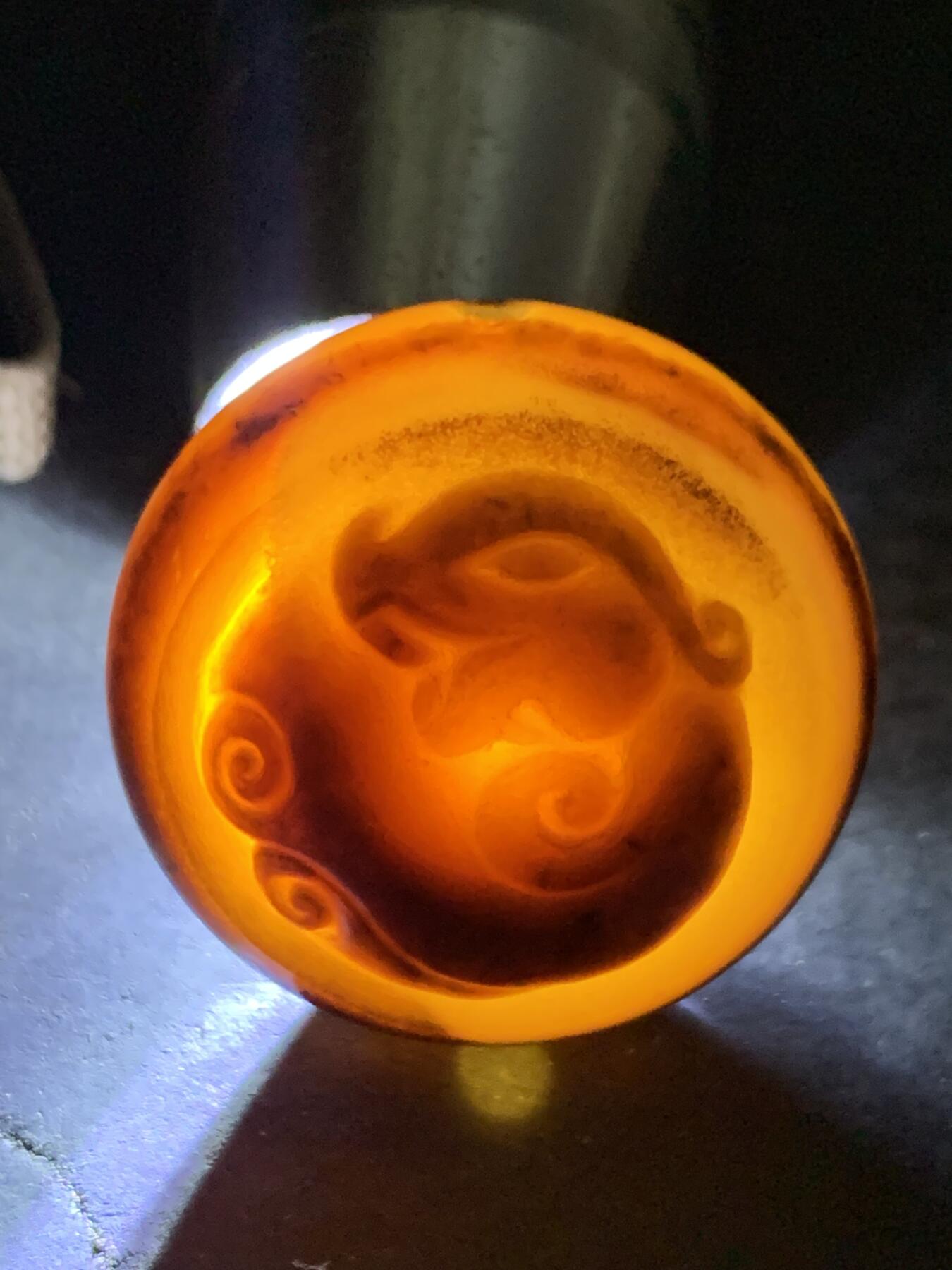 精品药师玛瑙手工雕刻仿古龙板珠（背云）一颗