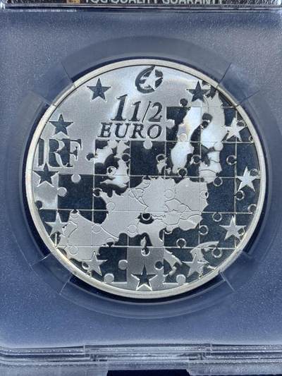 《竞宝斋》第420场 周日，周一，周二  3场连拍 （全场包邮） TQG PF68UC 法国2004年欧洲之星-欧盟扩大1.5欧元精制银币 22.2克 900银 发行量4万