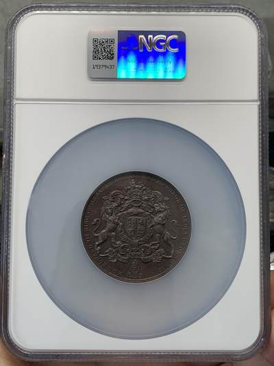 《竞宝斋》第420场 周日，周一，周二  3场连拍 （全场包邮） NGC MS62 英国1902年爱德华七世加冕大铜章，背纹章英国本士版，50mm，加大加厚盒。