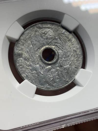 《竞宝斋》第420场 周日，周一，周二  3场连拍 （全场包邮） NGC MS63 法属印支1941花帽1分锌币 保存非常难得