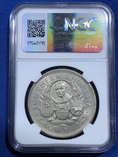 《竞宝斋》第420场 周日，周一，周二  3场连拍 （全场包邮） NGC MS64 英属南罗德西亚1953年伊丽莎白二世1克朗纪念银币，币面清爽干净又舒适，状态一流，很难出高分的品种。