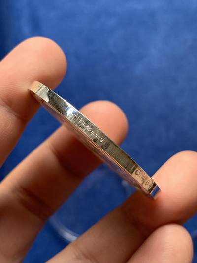 《竞宝斋》第420场 周日，周一，周二  3场连拍 （全场包邮） 蒙巴顿大英海洋史精制银章，37.5克，44.2mm，925银，比马剑大一圈，侧银标。1791英军测绘掌控北美洲西北海岸，温哥华西雅图等区域。此套银章铭刻了大英王霸世界海权的每次关键，宏大史诗，设计华美，收藏价值极高。